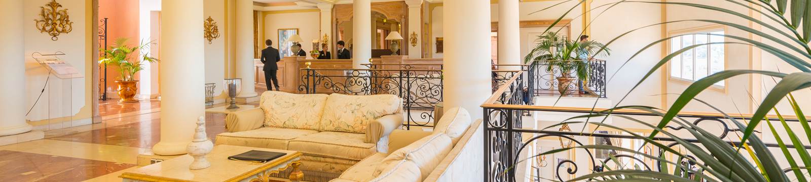 Lobby Hotel Amarante Golf Plaza Sainte-Maxime